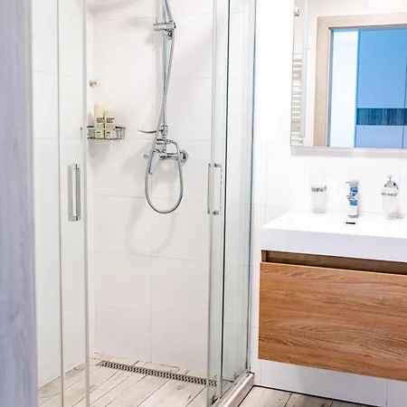 Modern Urban Flat - Near Downtown, Parking Presov