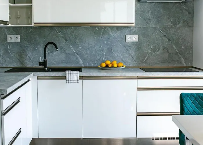 아파트 Modern Urban Flat - Near Downtown, Parking *