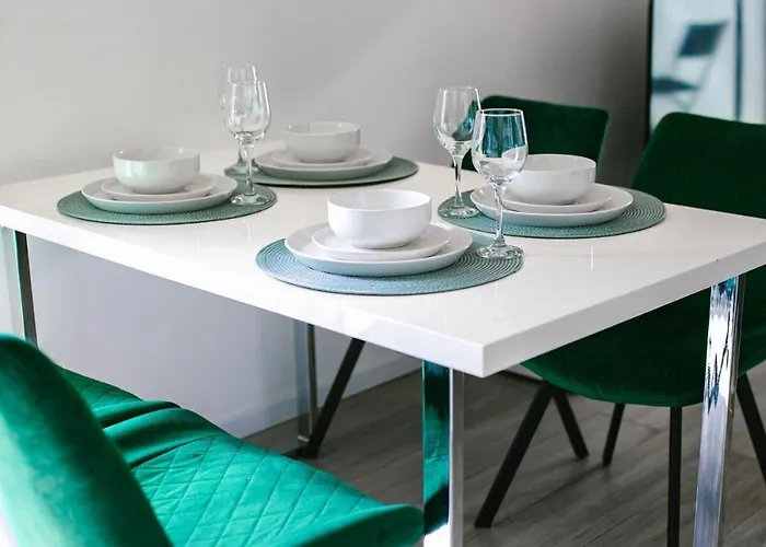 아파트 Modern Urban Flat - Near Downtown, Parking 프레쇼브